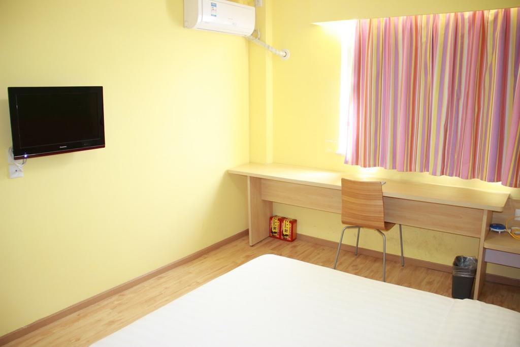 7Days Premium Chongqing Hongqihegou Hotel Ngoại thất bức ảnh